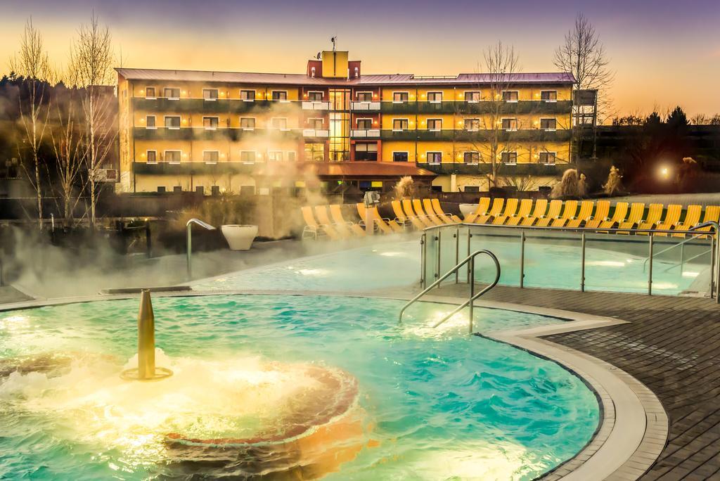 Thermenhotel Puchasplus Stegersbach Buitenkant foto