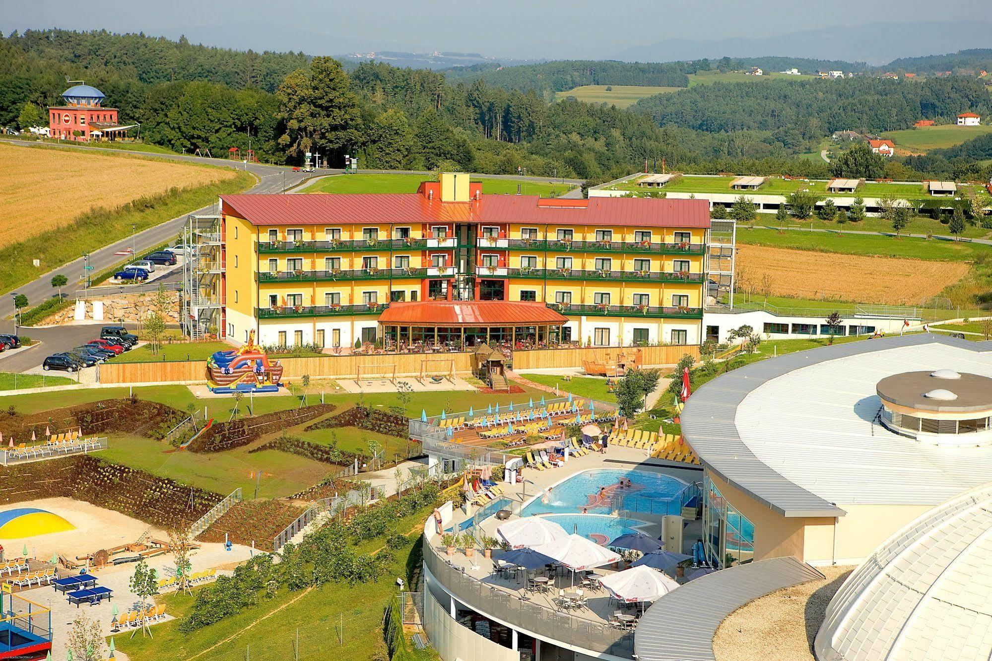 Thermenhotel Puchasplus Stegersbach Buitenkant foto