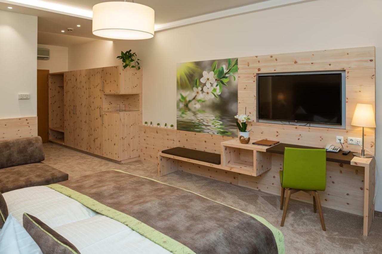 Thermenhotel Puchasplus Stegersbach Buitenkant foto